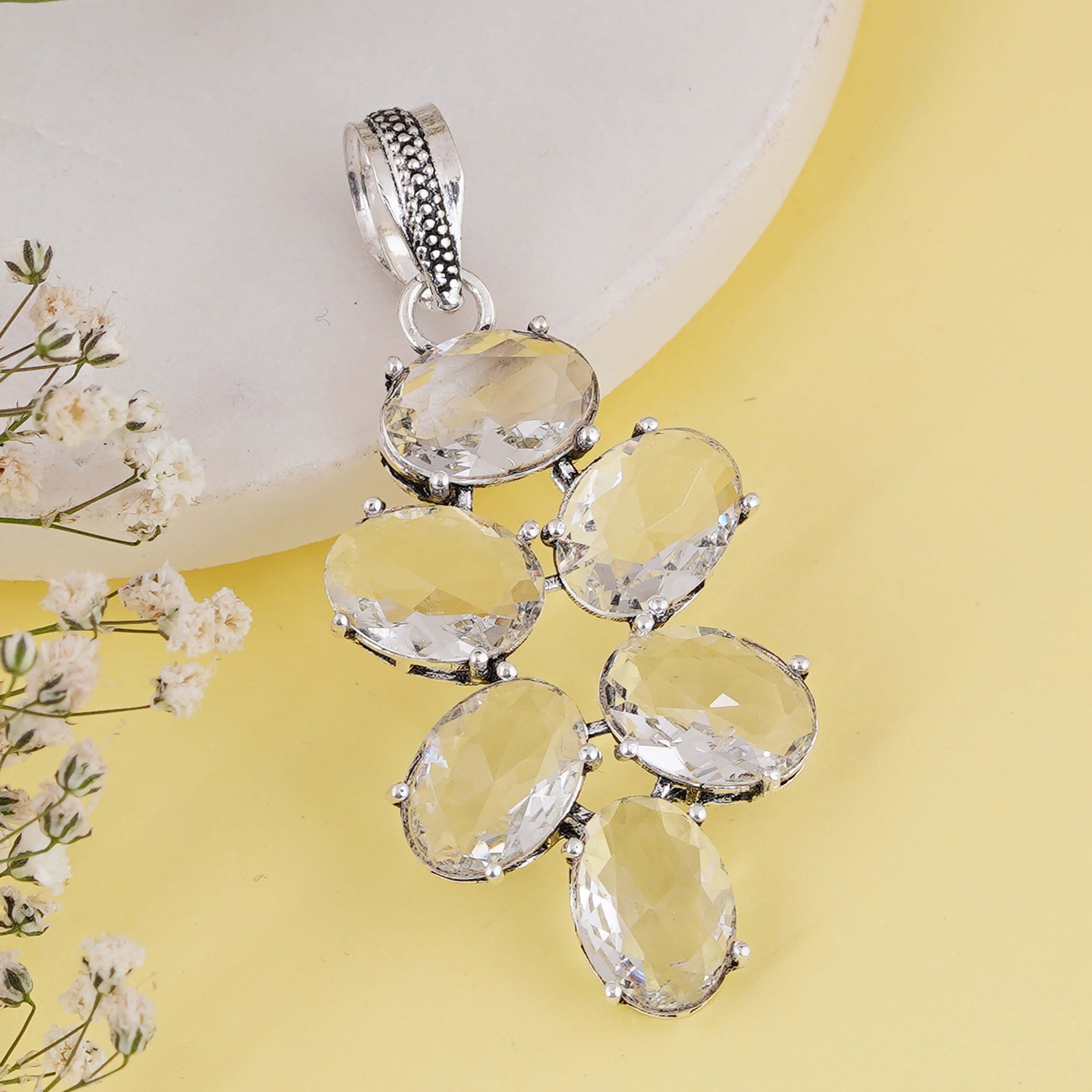 Elegant Sterling Silver Clear Quartz Pendant – Oval Cut Gemstone Jewelry