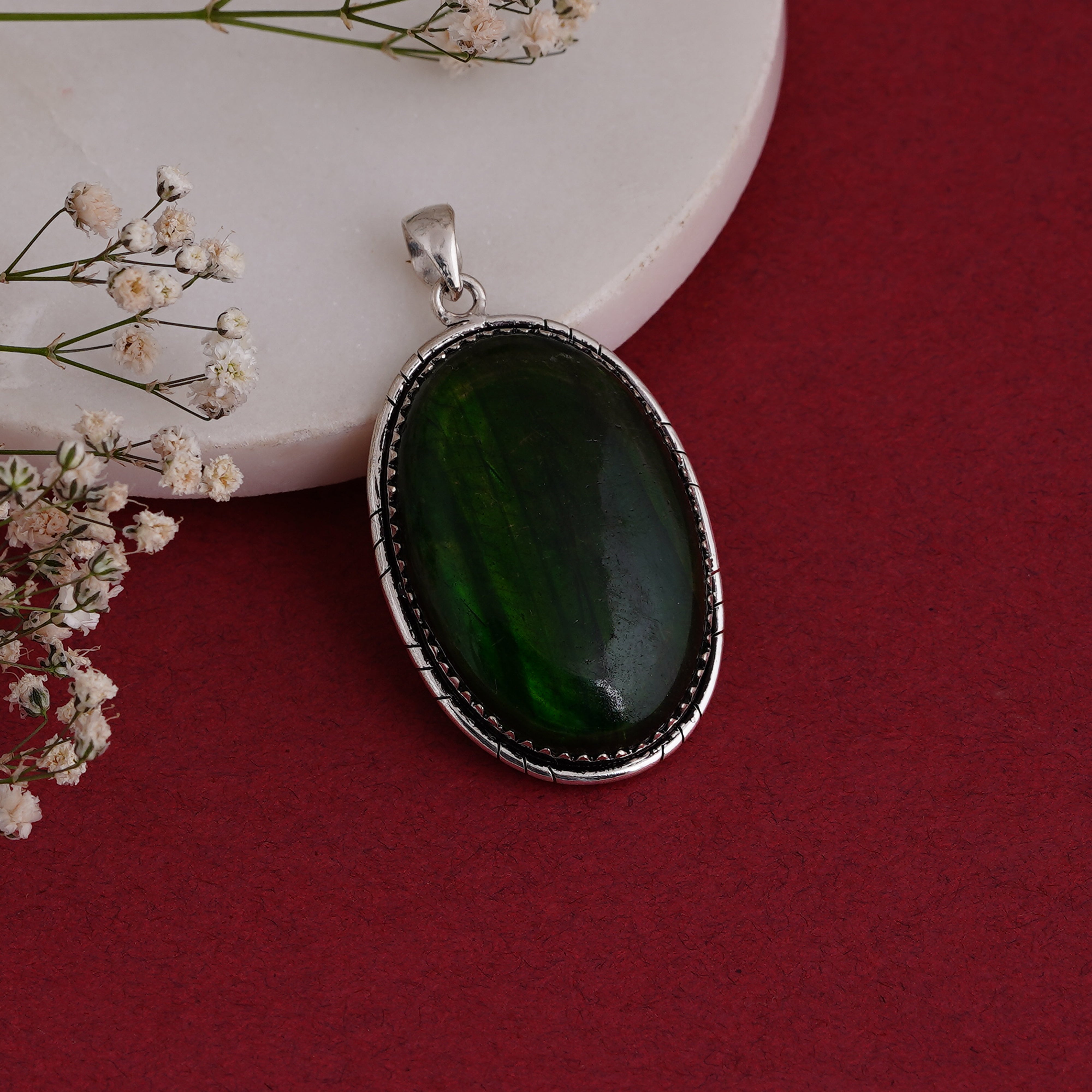 Exquisite Green Labradorite Oval Pendant in Sterling Silver