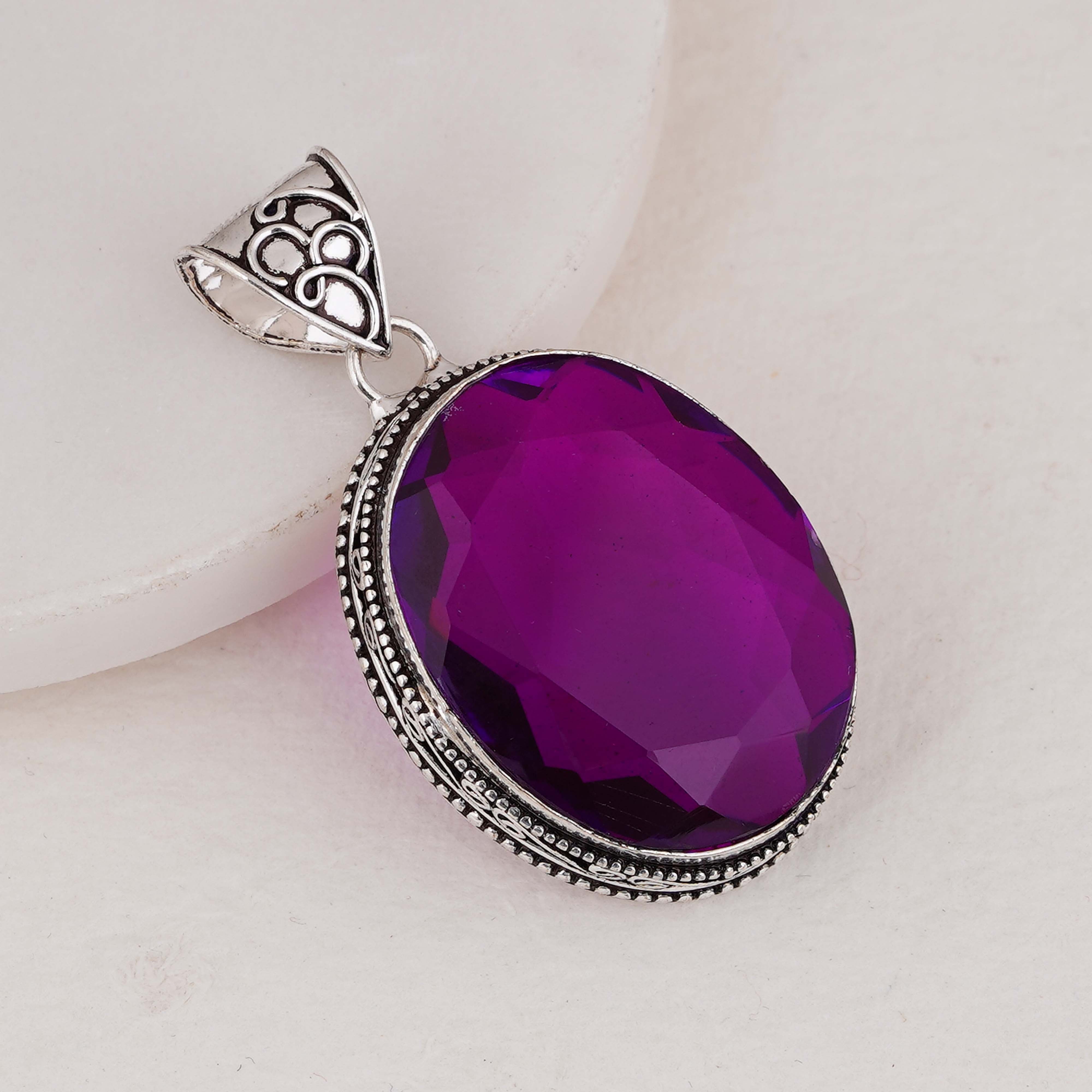 Purple Oval Gemstone Pendant – Sterling Silver Vintage Necklace