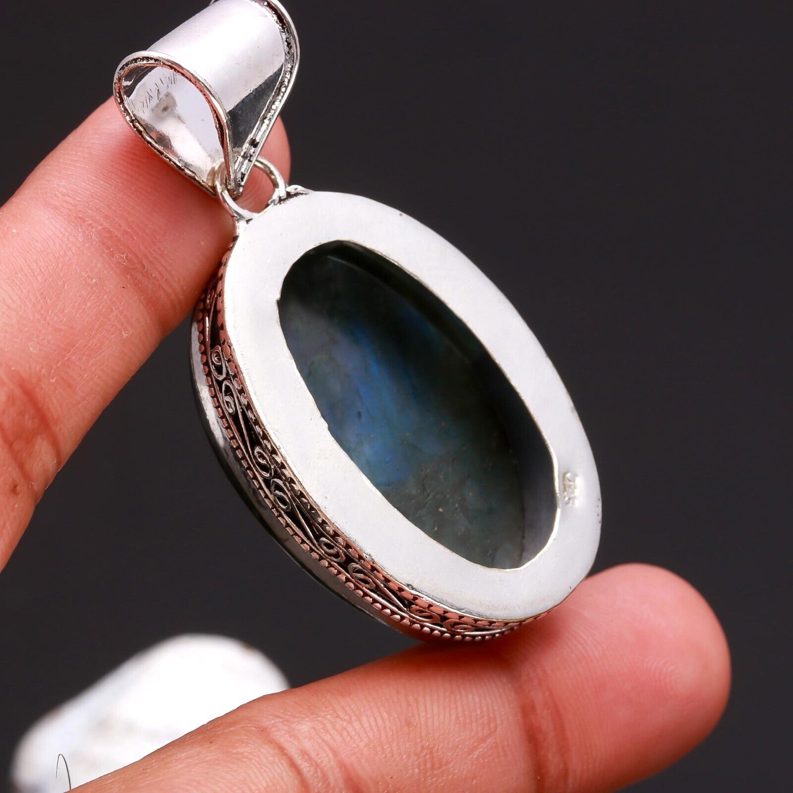 Labradorite Gemstone Handmade 925 Sterling Silver Oval Cut Jewelry Pendant