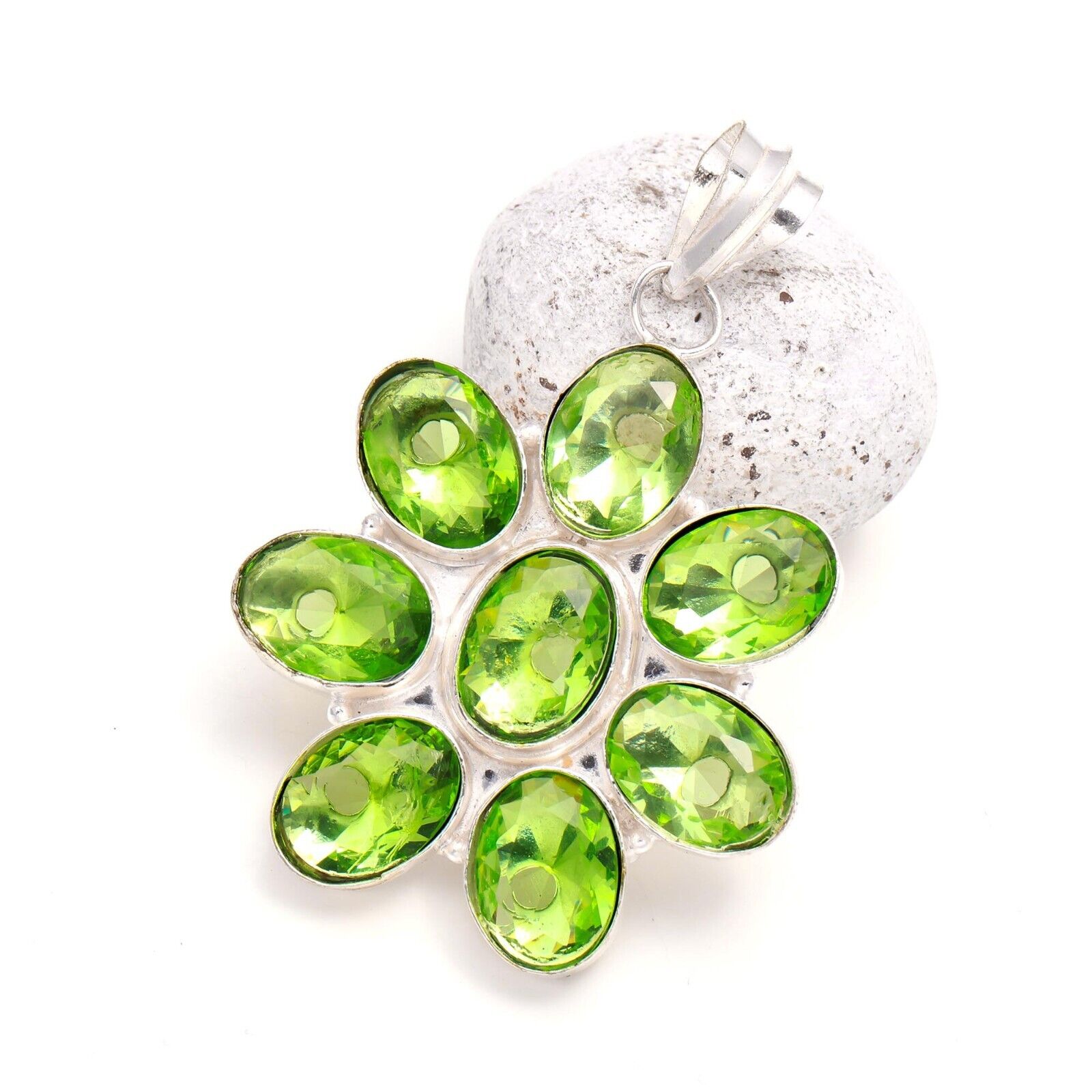 Green Peridot Gemstone 925 Sterling Silver Jewelry oval Handmade Pendant