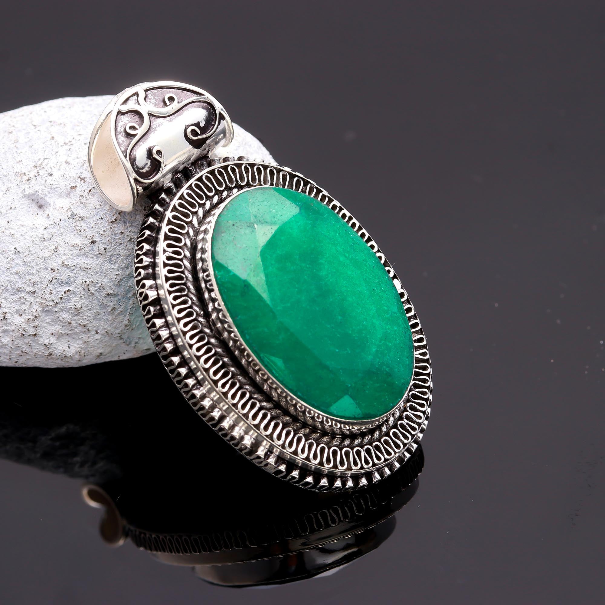 Green Zambian Emerald Handmade 925 Sterling Silver Oval Cut Jewelry Pendant