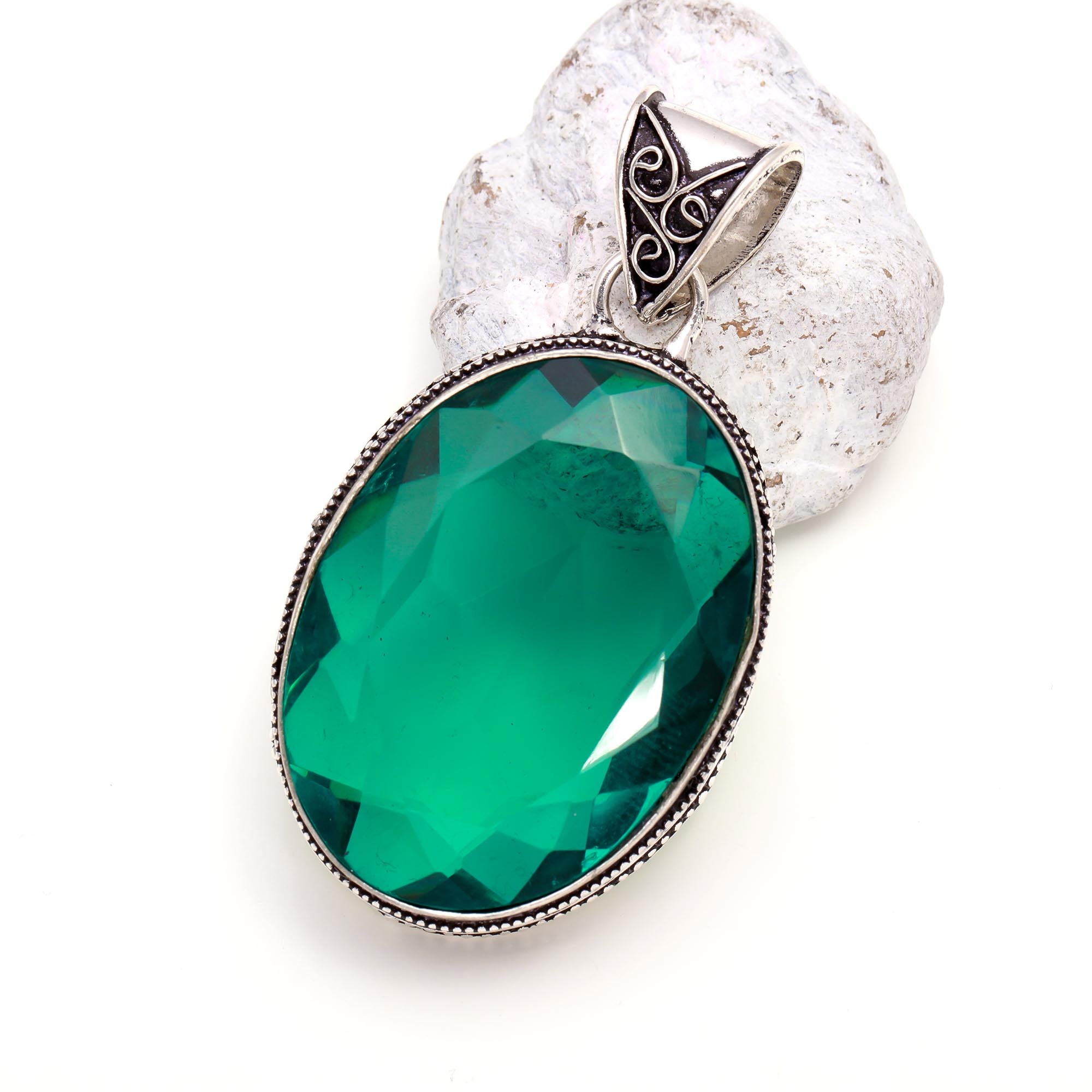 Green Tourmaline Gemstone Handmade 925 Sterling Silver Oval Cut Jewelry Pendant