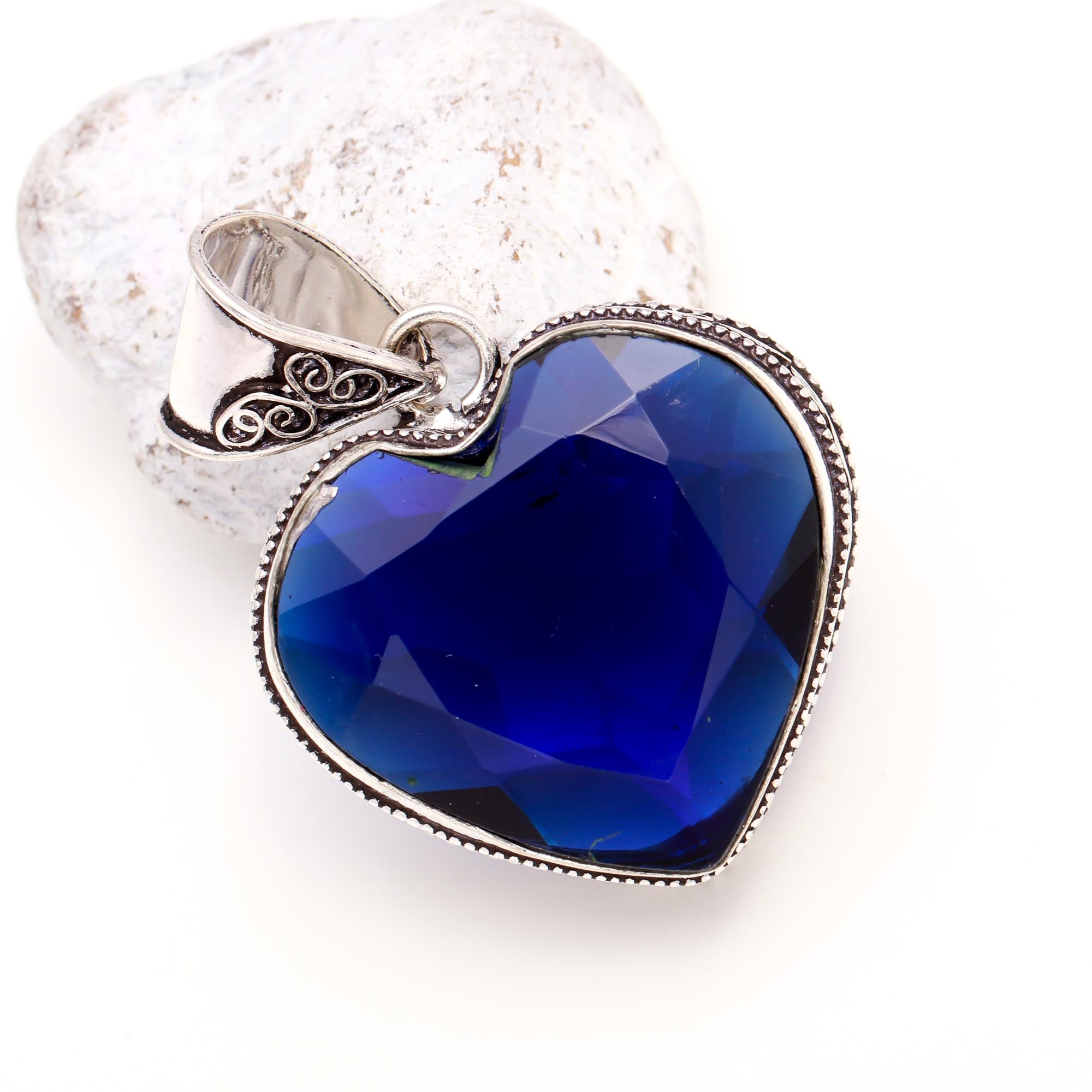 Blue Tanzanite Gemstone Handmade 925 Sterling Silver Jewelry Heart Cut Pendant