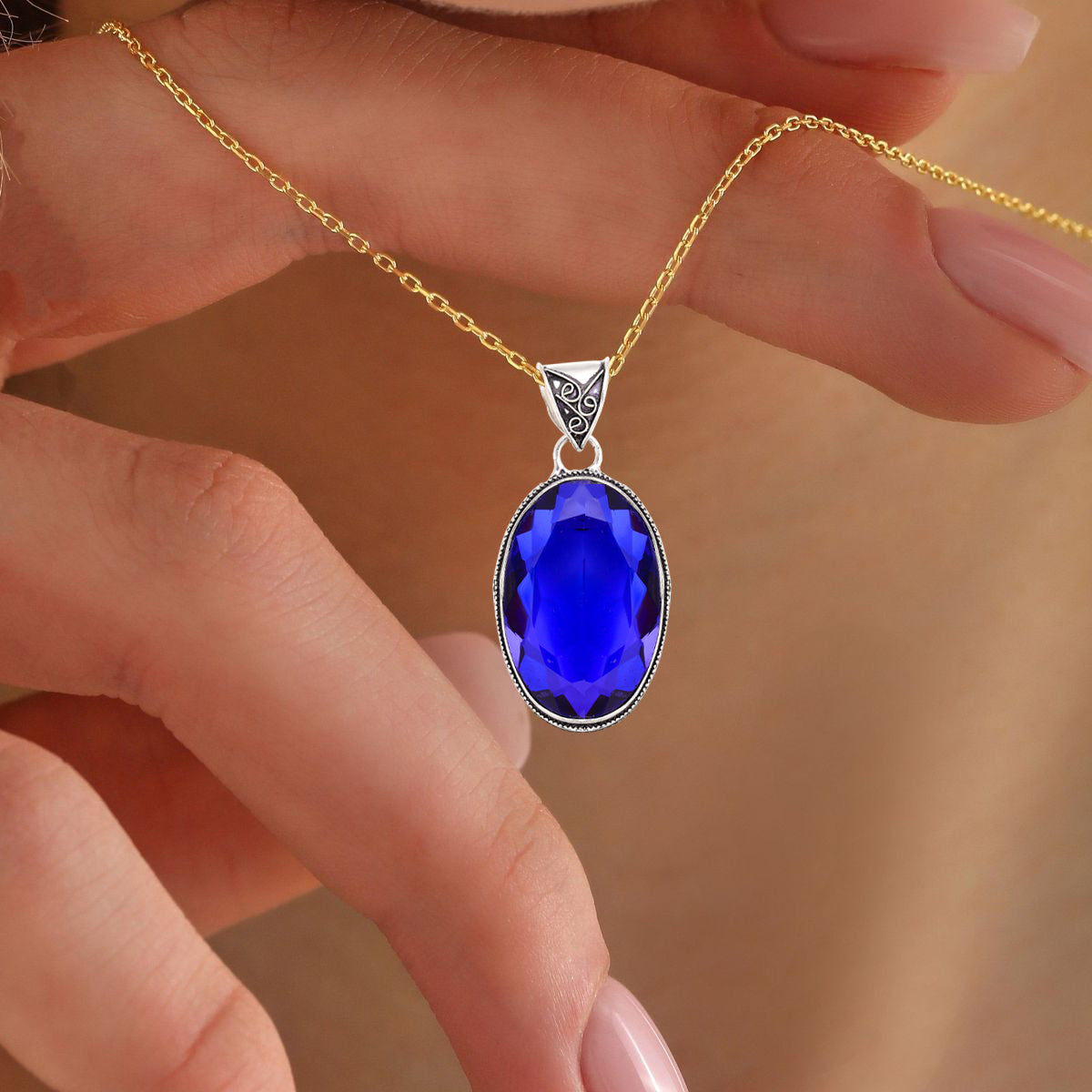 Blue Tanzanite Gemstone Handmade 925 Sterling Silver Jewelry Oval Cut Pendant