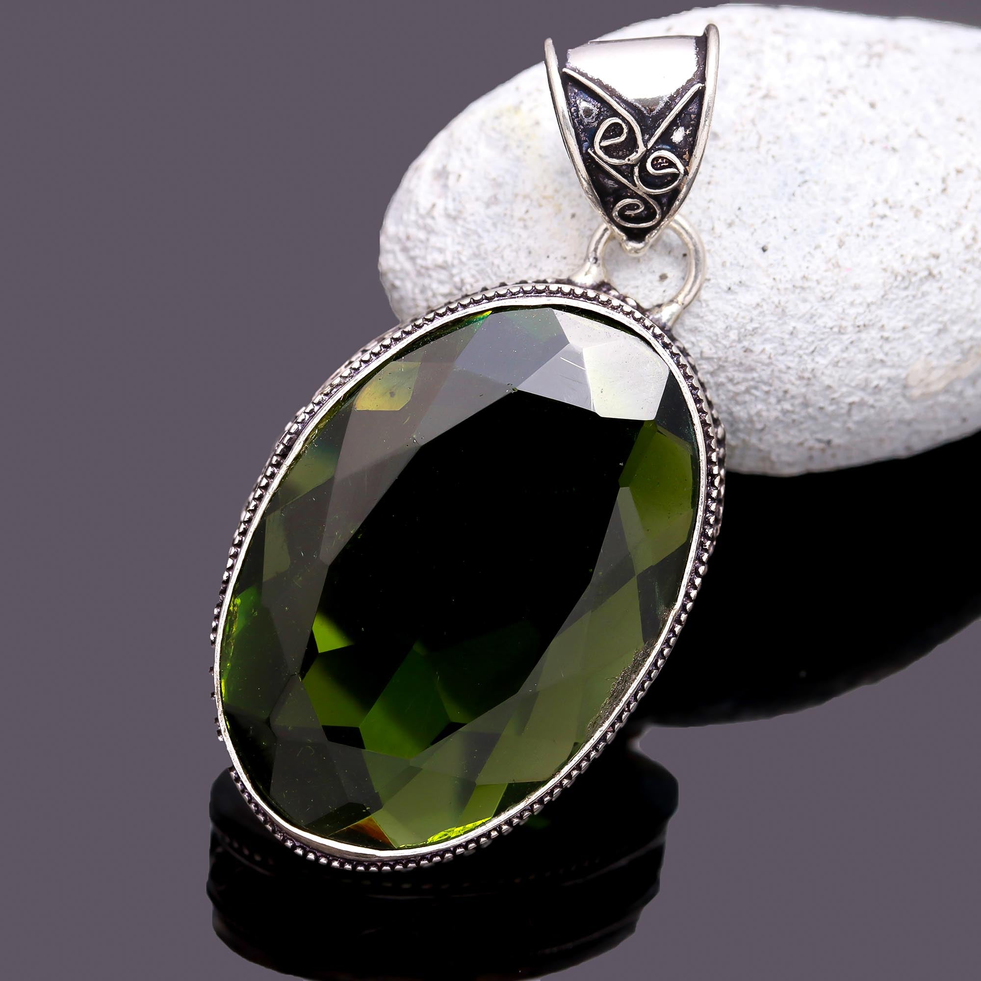 Green Peridot Gemstone Handmade 925 Sterling Silver Jewelry Oval Cut Pendant