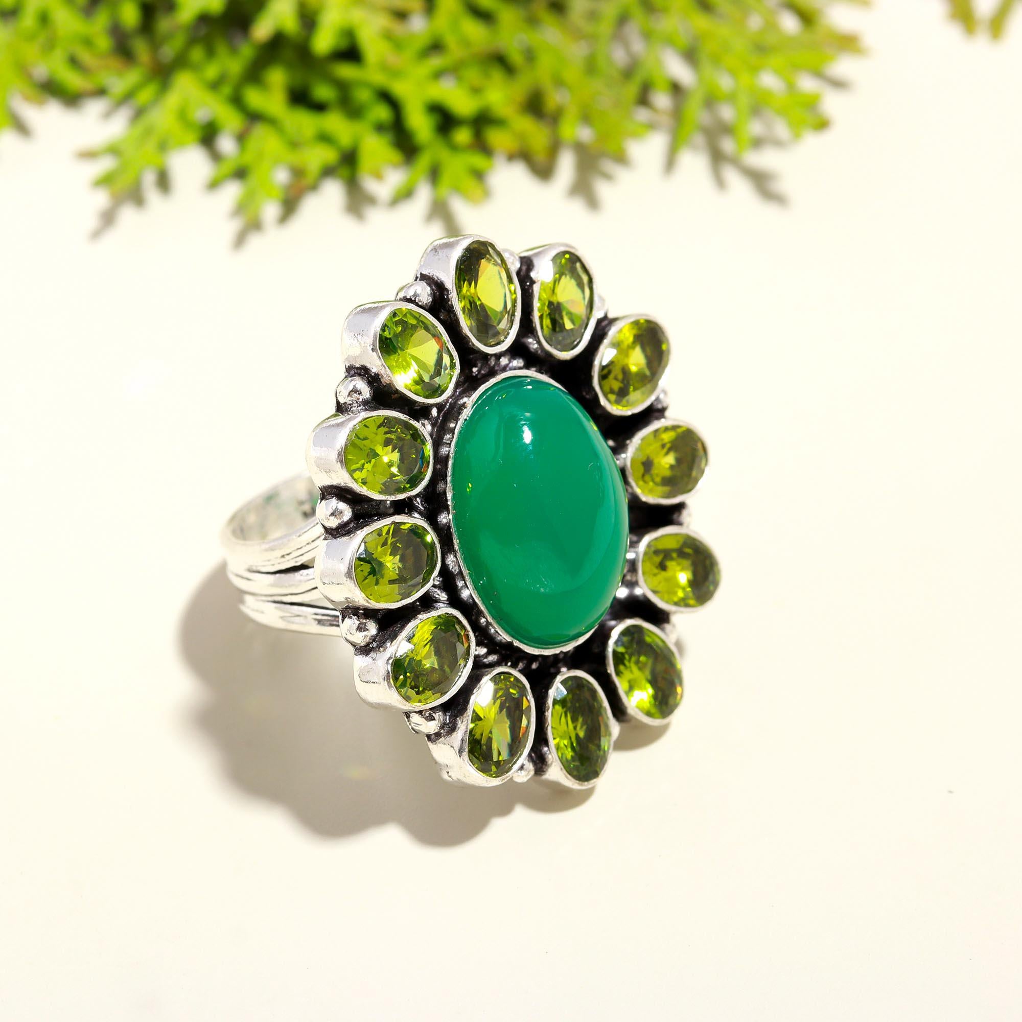 Vintage Silver Ring with Green Chalcedony and Peridot Gemstones